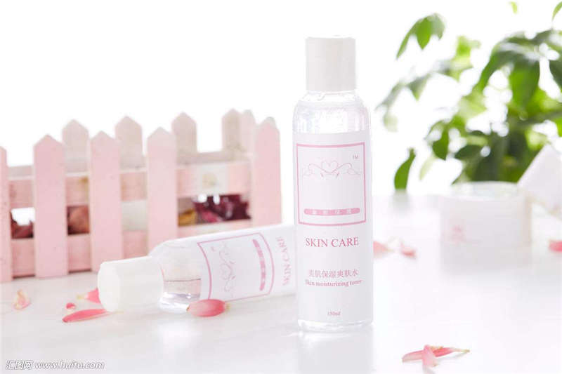 在化妝品生產中，環氧地坪涂料施工公司處于什么位置？